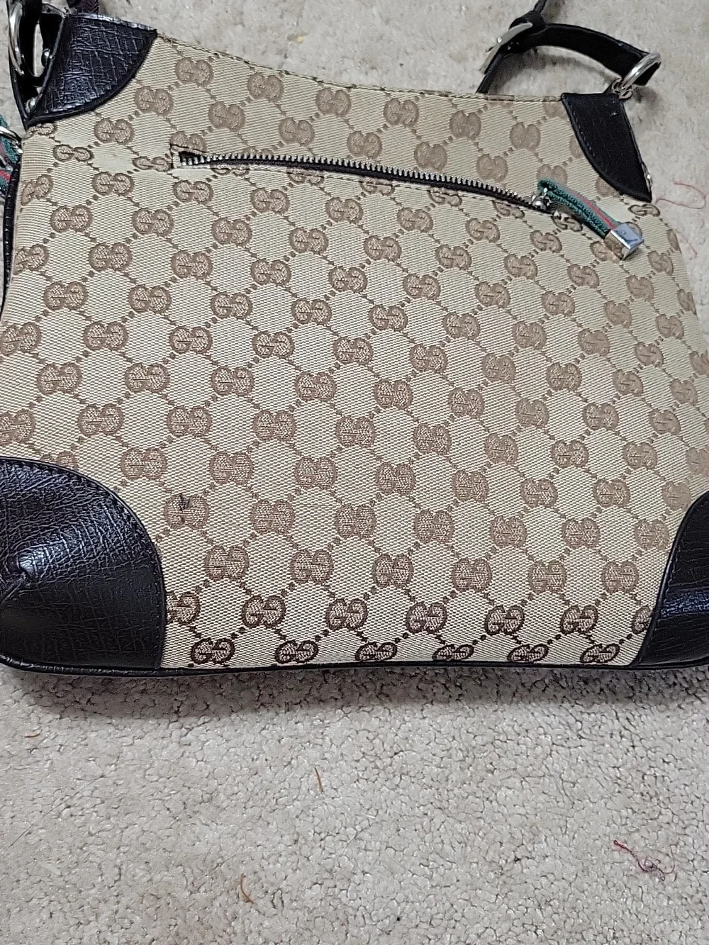 Gucci Beige GG Canvas Shoulder Bag with Brown Leather and Red-Green Chain - Picture 9 of 10